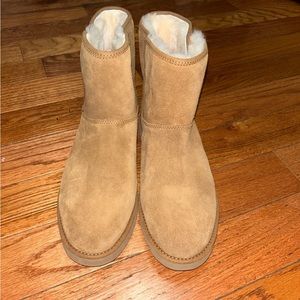 UGG Cory Classic Boots size 8.5 chestnut